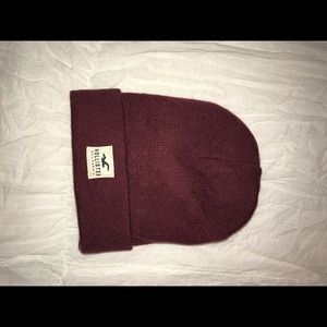 Hollister Beanie never worn